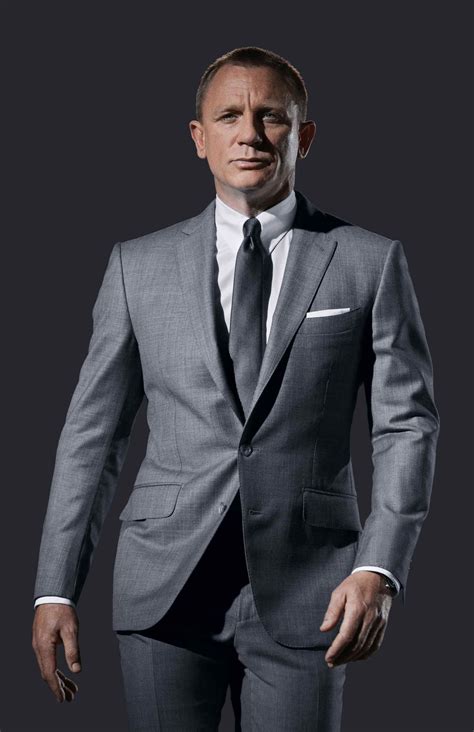 james bond daniel craig suits.